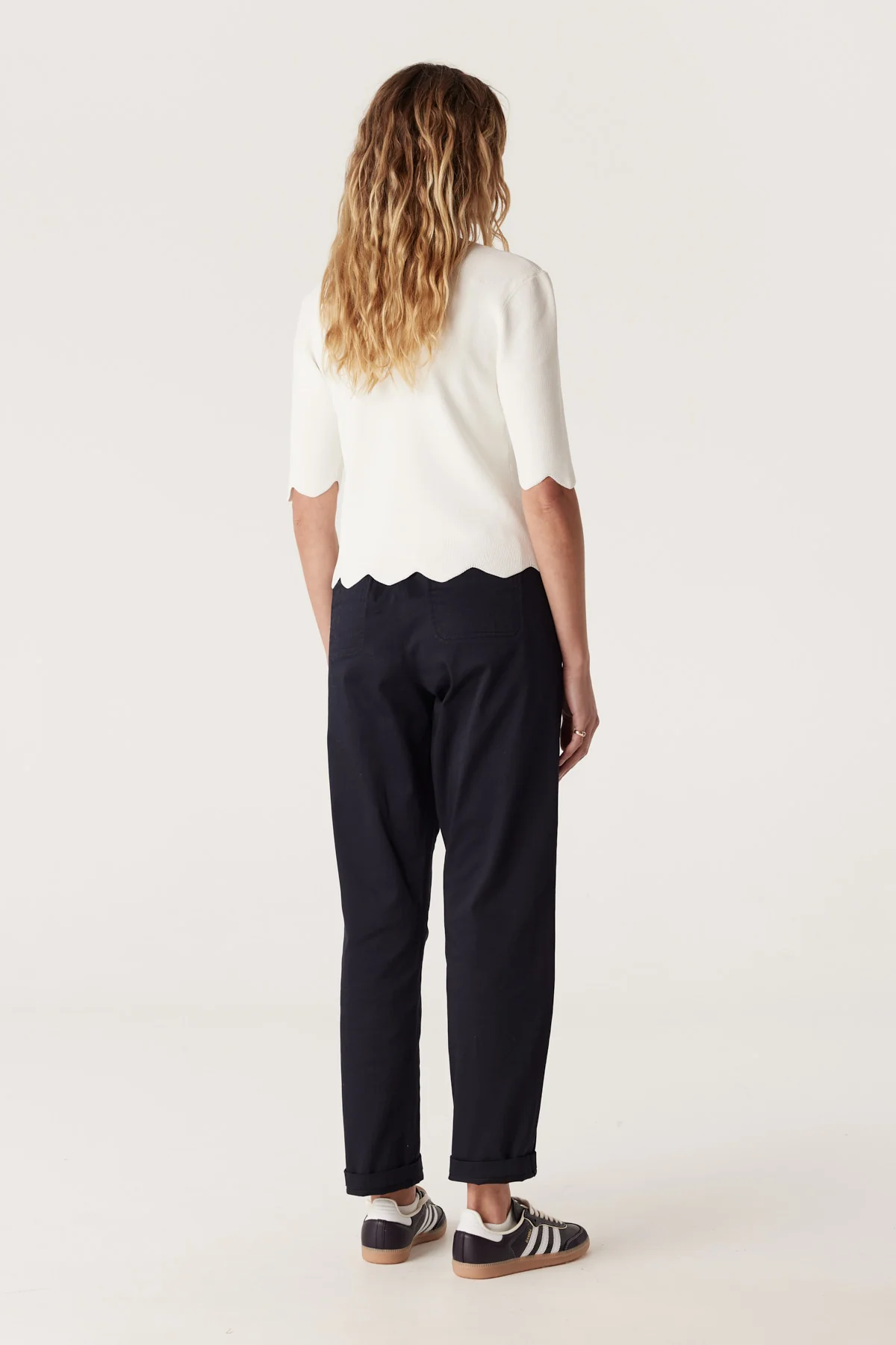 Crepe Scallop Top - White - Image 5