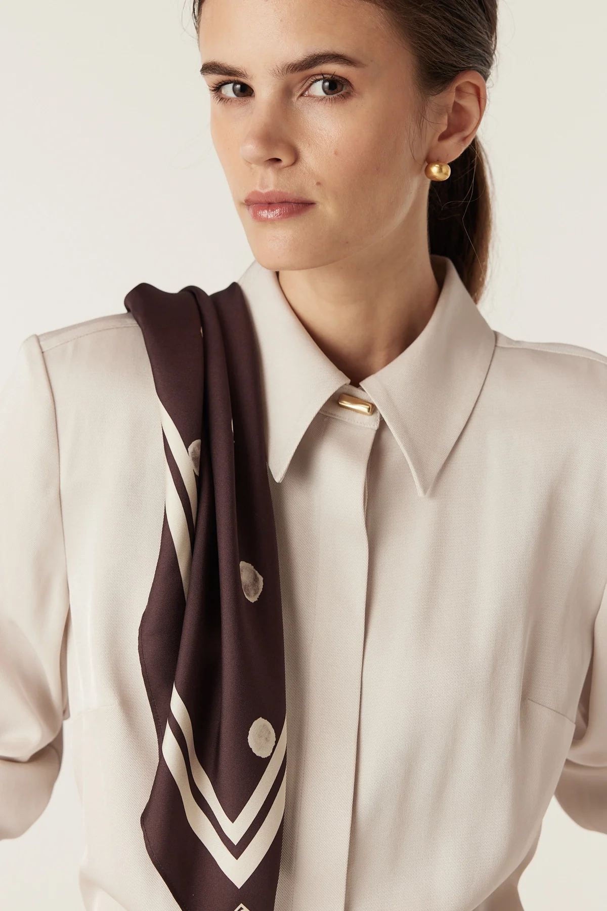 Edition Eva Pure Silk Neck Scarf - Spot Print - Image 6