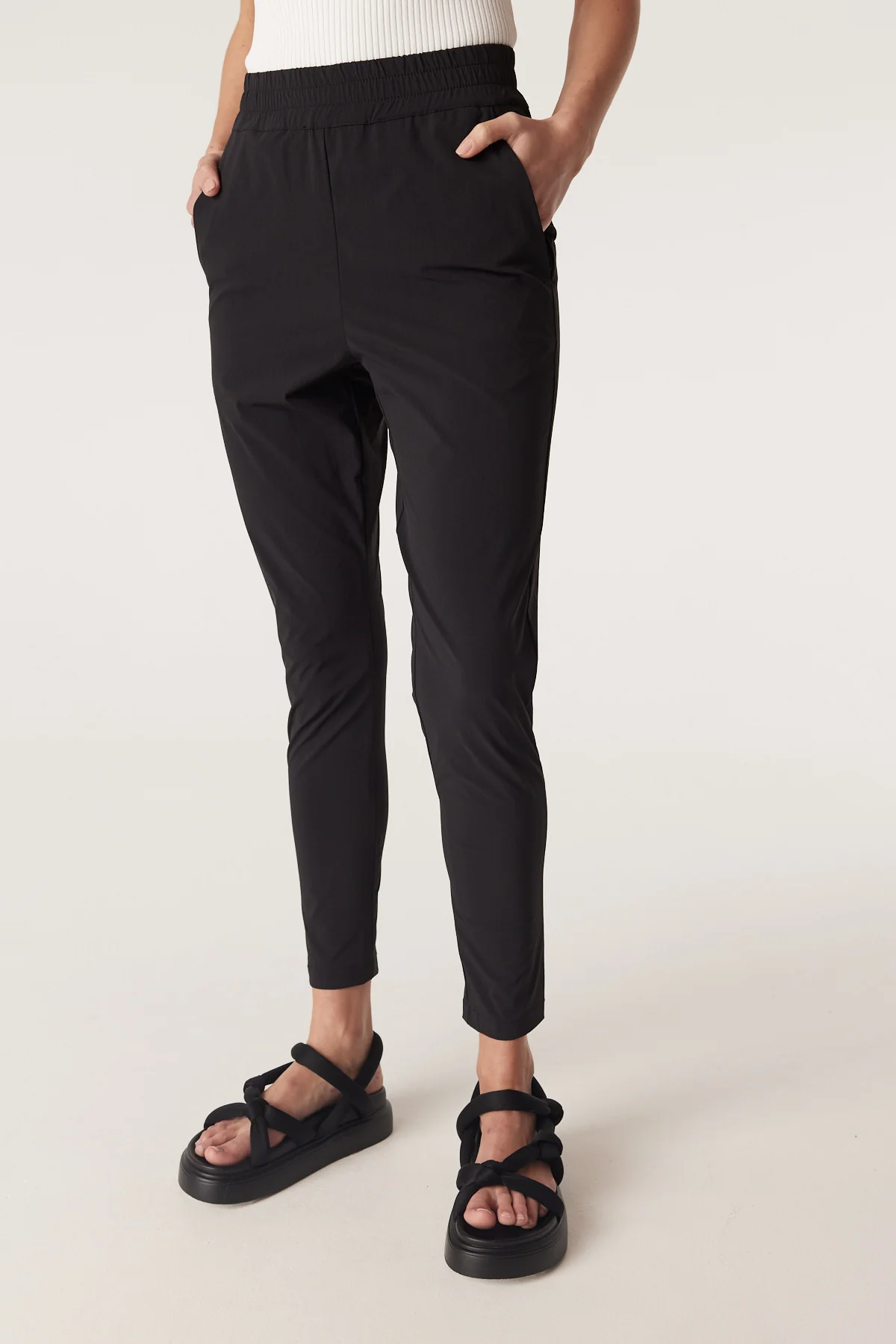 Elle Slouch Pant - Black - Image 7
