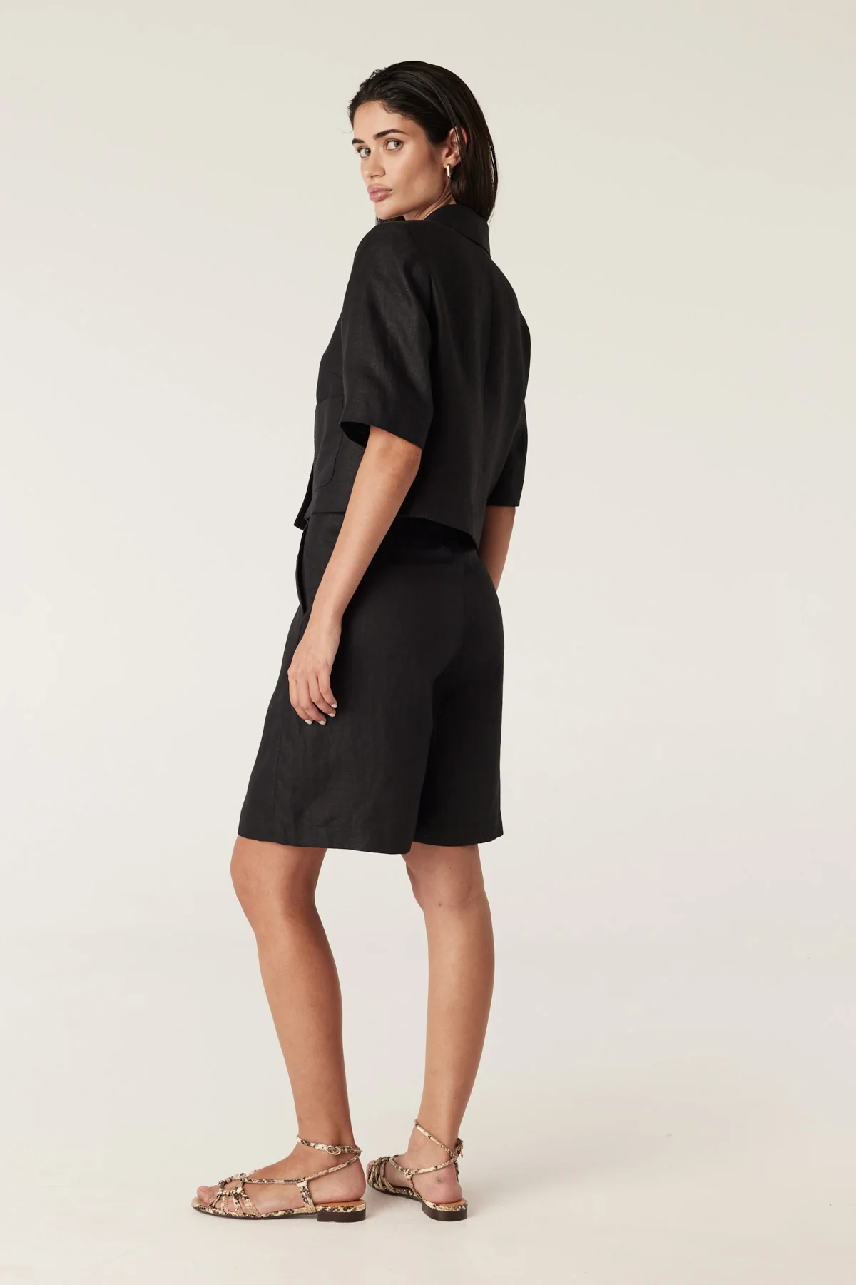 Elm Linen Short - Black - Image 6