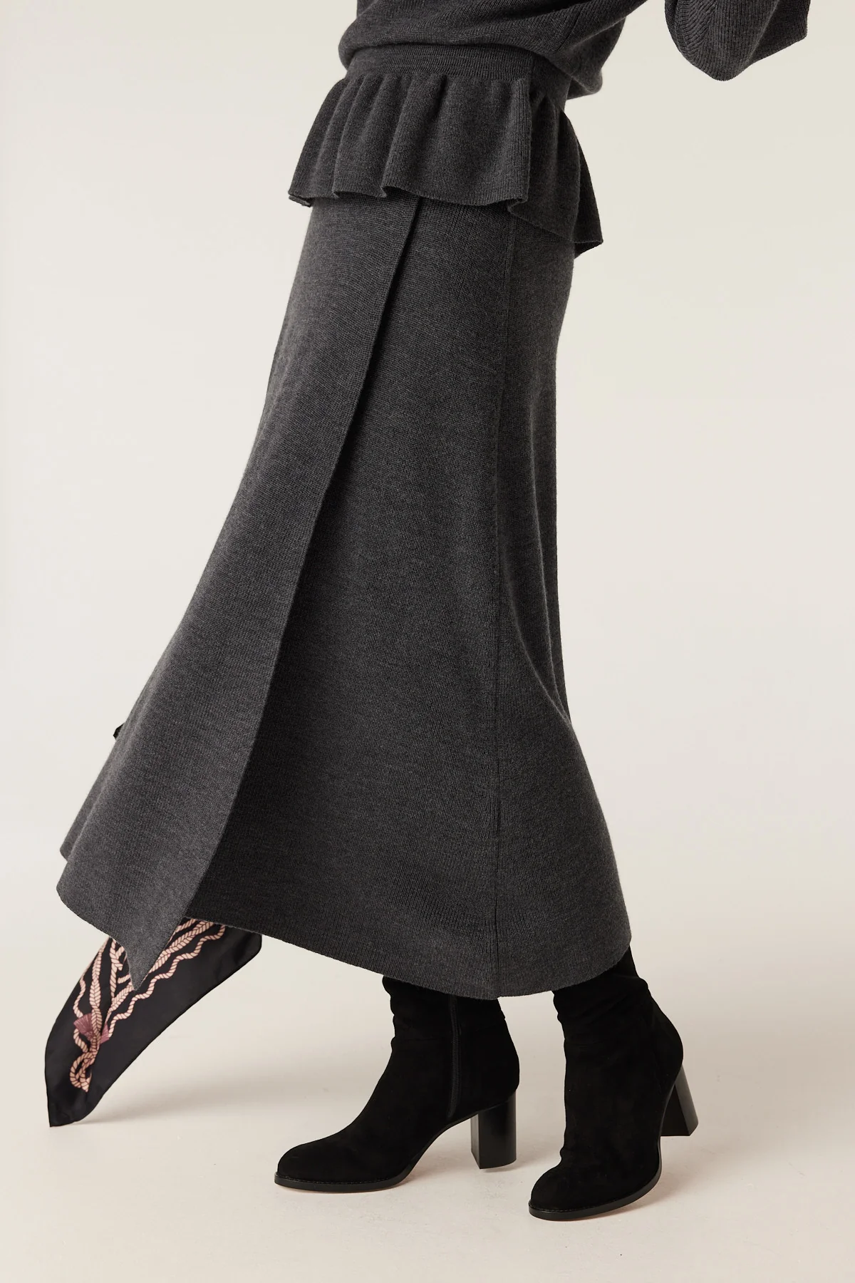 Eloise Merino Wool Knit Skirt - Charcoal - Image 5
