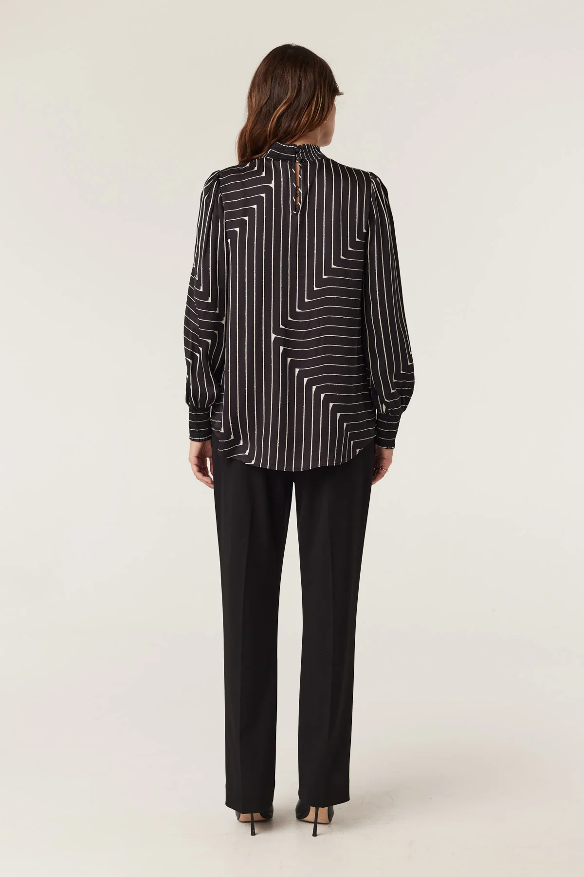 Imogen Blouse - Linear Print - Image 5