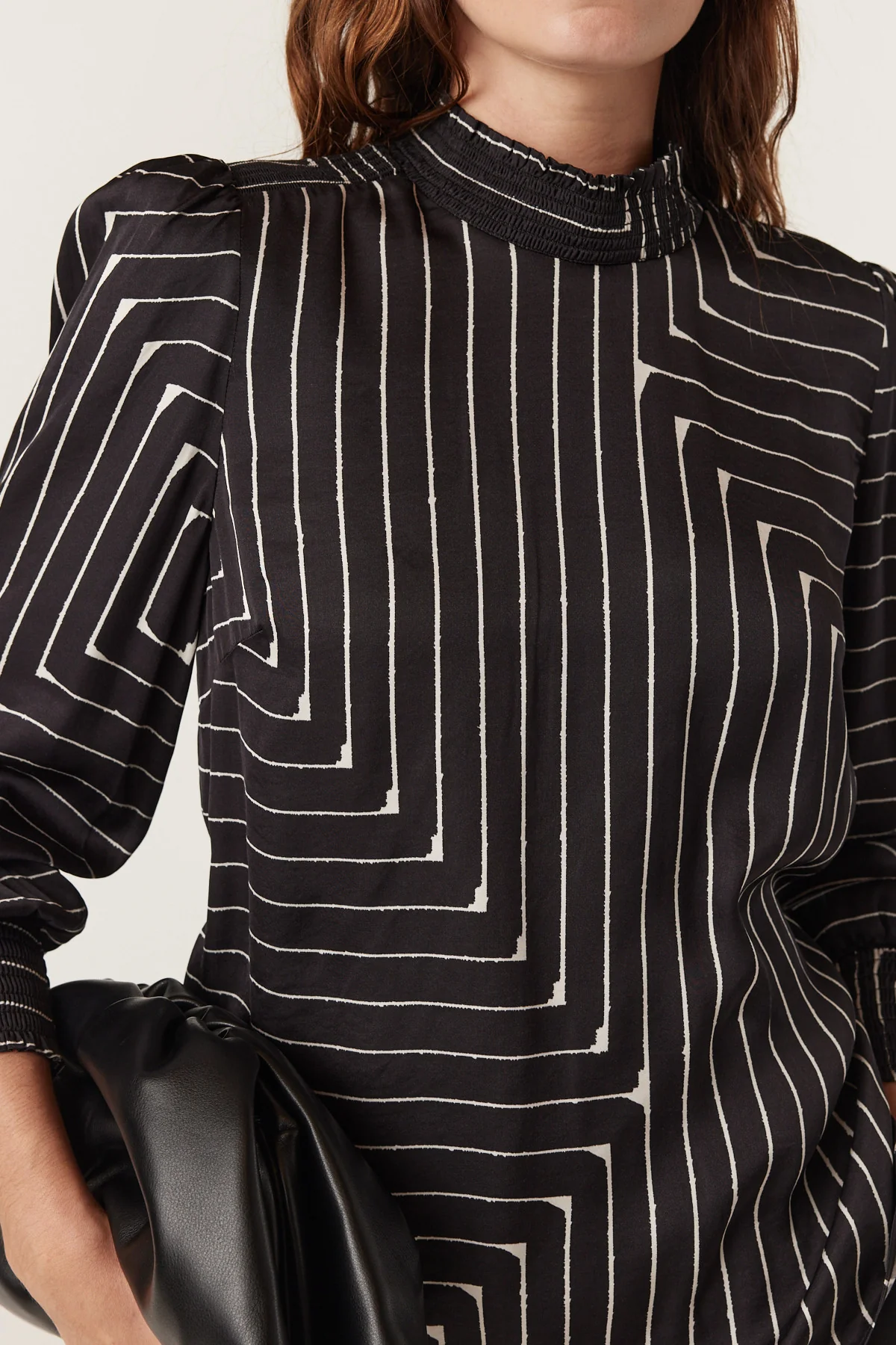 Imogen Blouse - Linear Print - Image 6