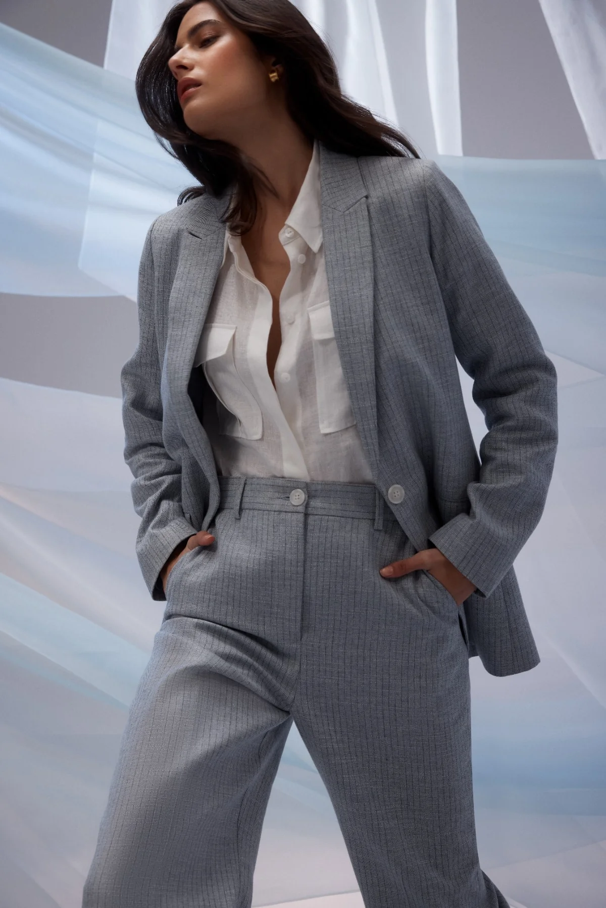 Ivy Linen Blazer - Blue Pinstripe - Image 3