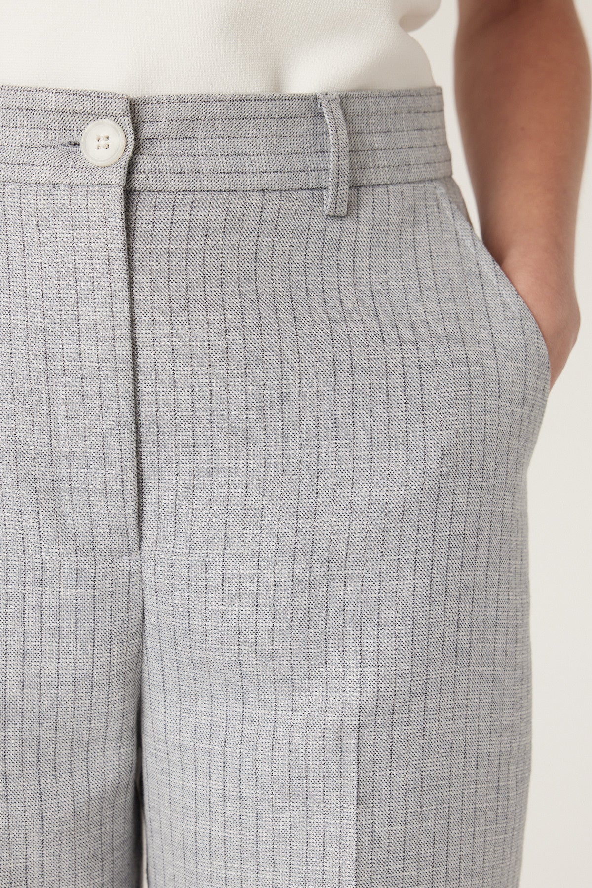 Ivy Linen Pant - Blue Pinstripe - Image 4