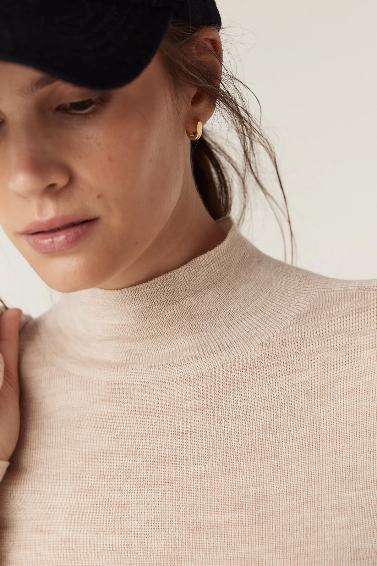 Superfine Merino Wool Turtle Neck Top - Oatmeal - Image 3
