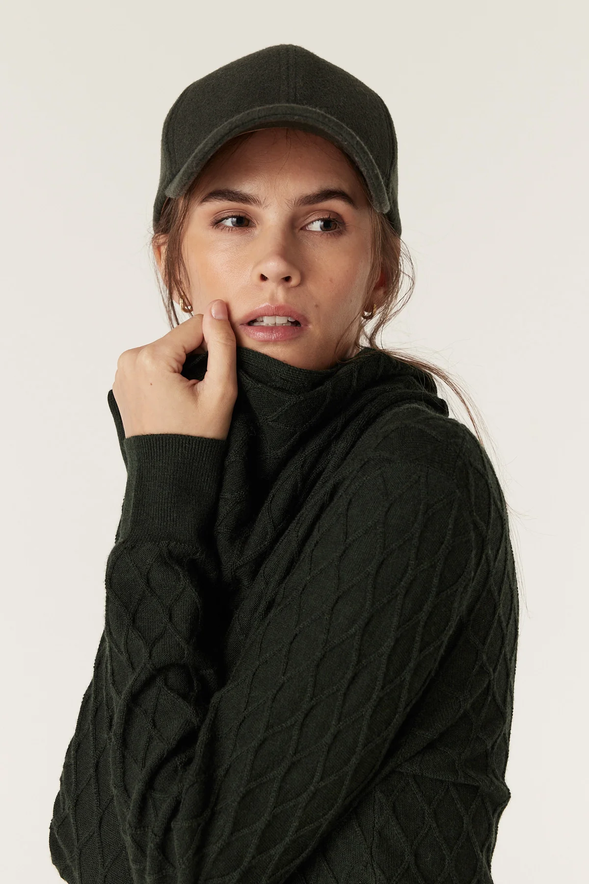 The Hampden Merino Snood - Moss - Image 3