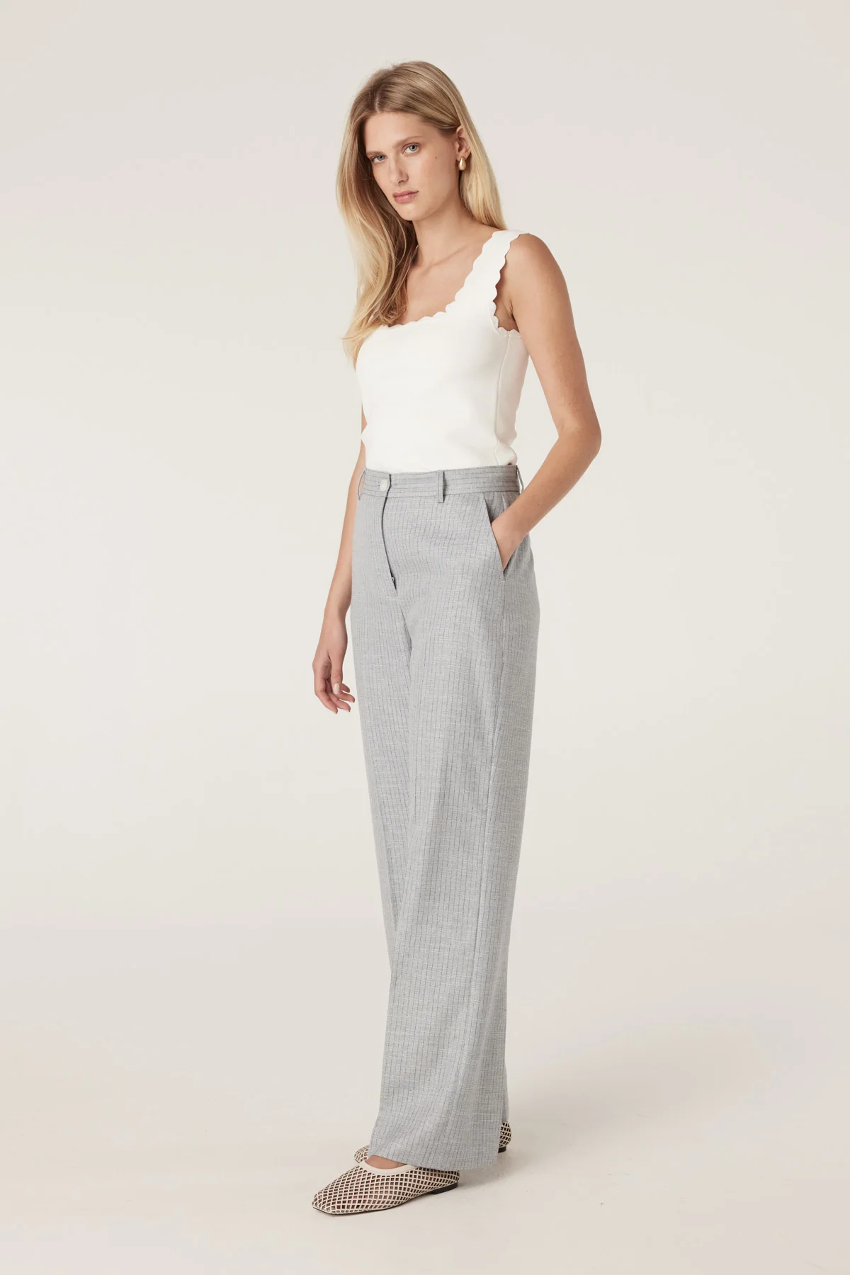 Villa Crepe Knit Scallop Tank - White - Image 4